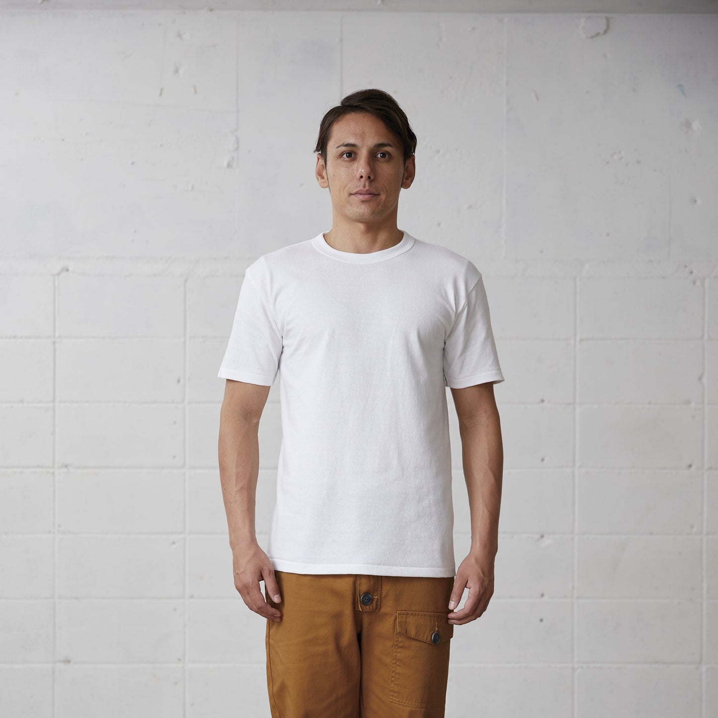 6.2オンス オープンエンド マックスウェイト バインダーネックTシャツ